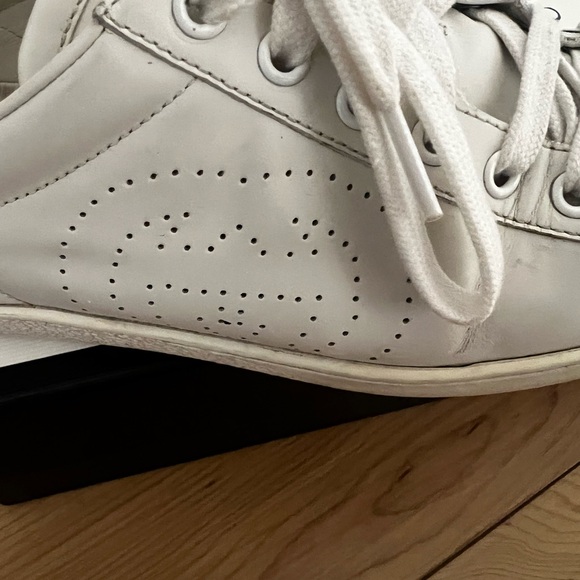 Authentic Gucci Ace sneakers with interlocking G’s Size 7 comes with box - Picture 5 of 14